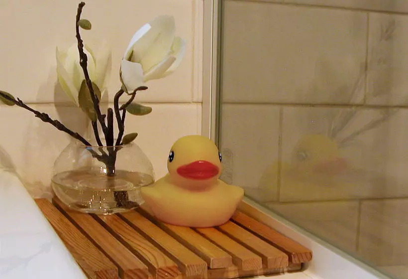 住宿加早餐 Clonmara Country House And Cottages