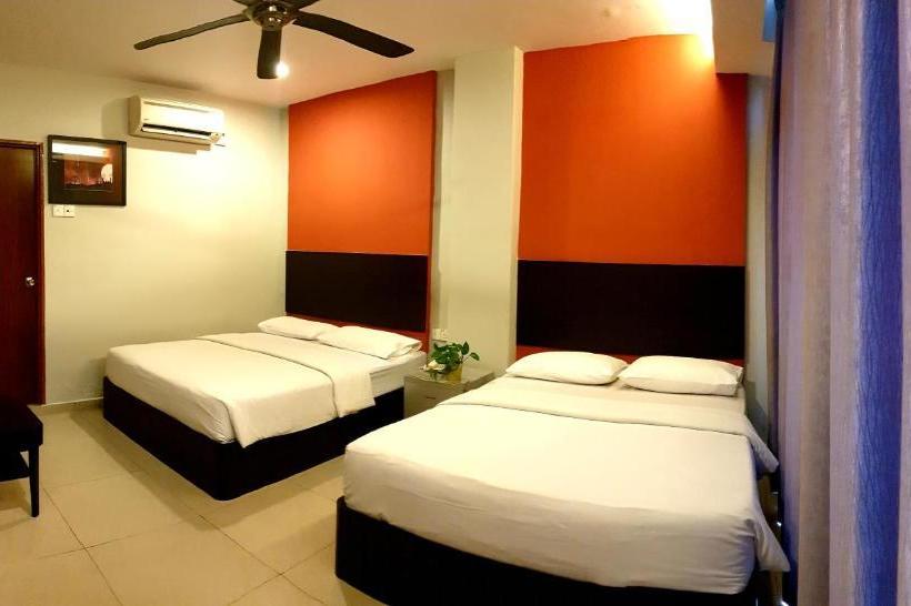 בית מלון כפרי Golden Court