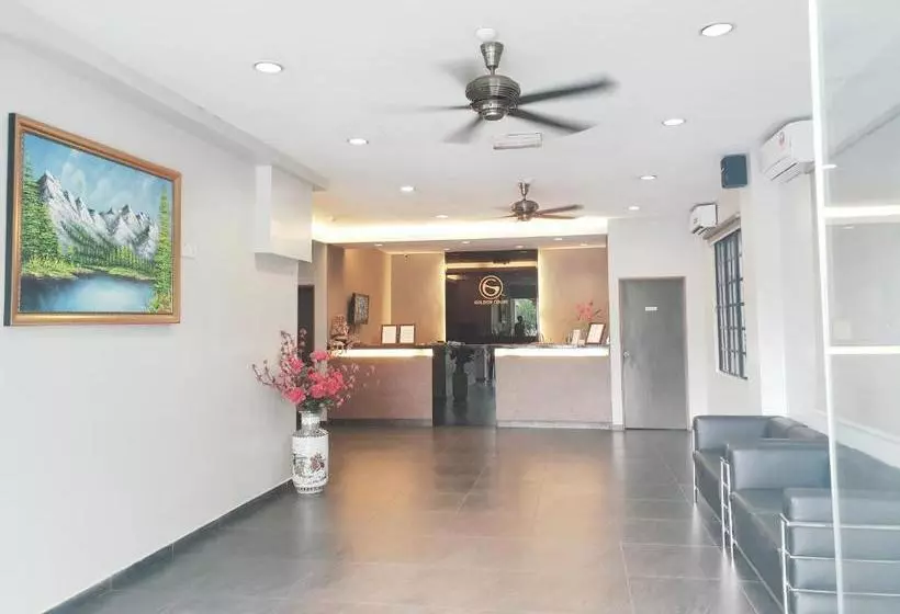 בית מלון כפרי Golden Court