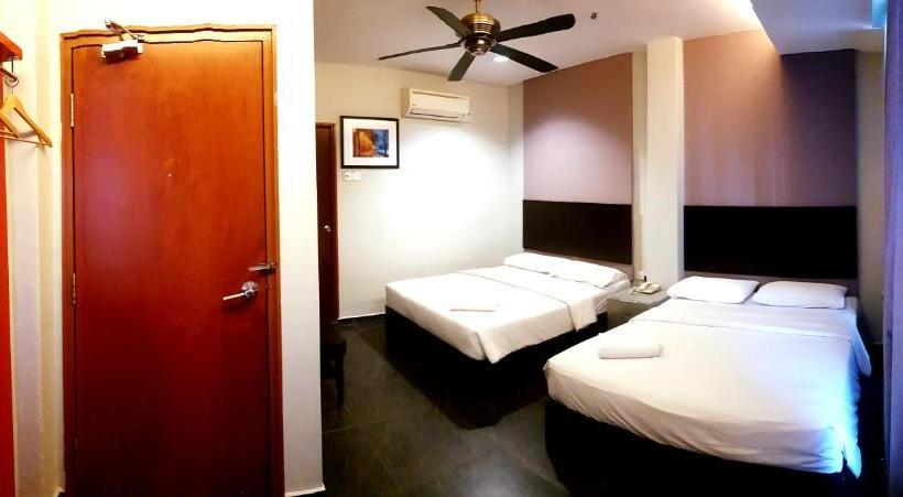 בית מלון כפרי Golden Court