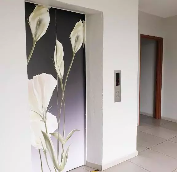 בית מלון כפרי Golden Court