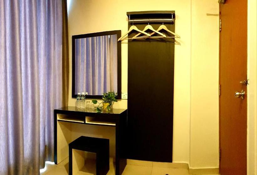 בית מלון כפרי Golden Court