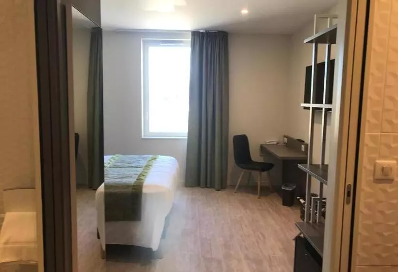 Brit Hotel Confort Saint Dizier