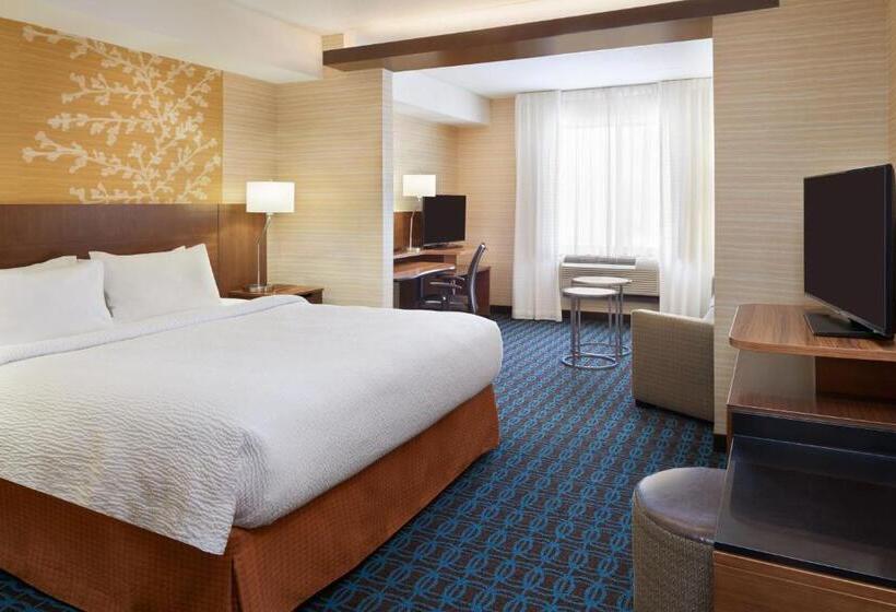 Отель Fairfield Inn & Suites By Marriott Barrie