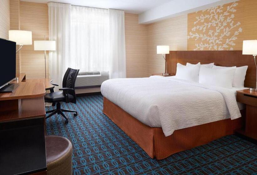 Отель Fairfield Inn & Suites By Marriott Barrie