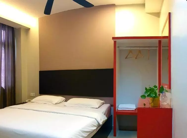 בית מלון כפרי Golden Court