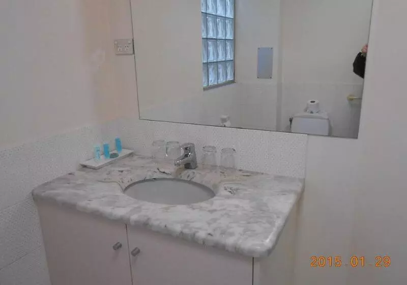 فندق Harringtons 102