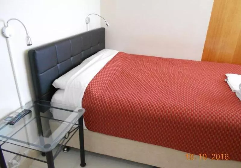 فندق Harringtons 102