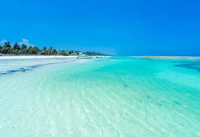 Hotel Nomad Beach Resort