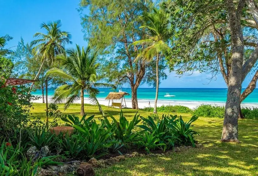 Hotel Nomad Beach Resort