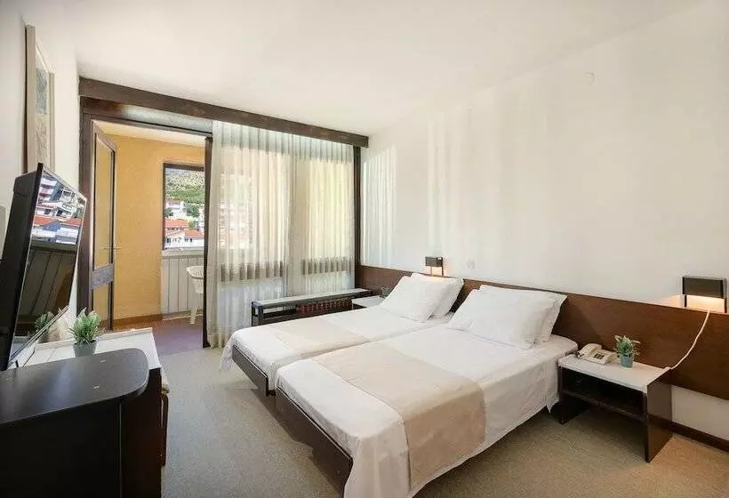 בית מלון כפרי Podgorka