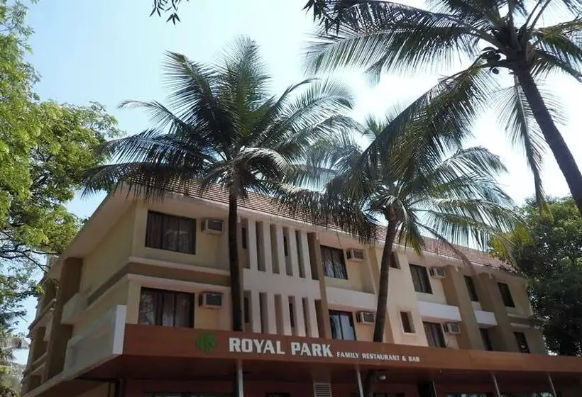 בית מלון כפרי Royal Park Residency