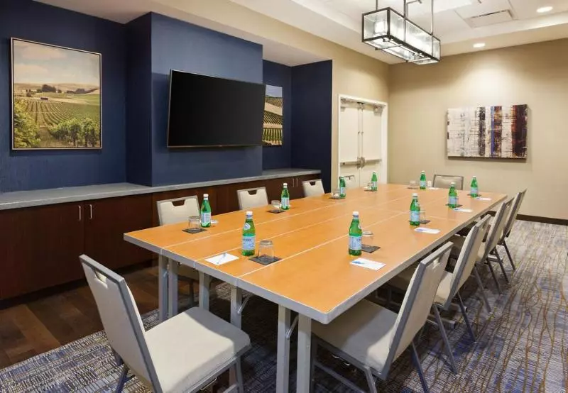 Отель Springhill Suites By Marriott Paso Robles Atascadero