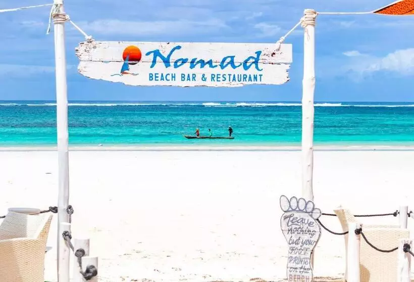 هتل Nomad Beach Resort