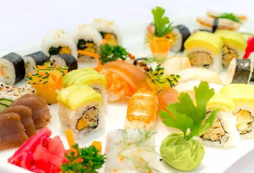 هتل Nomad Beach Resort