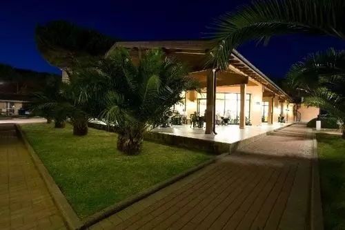 ホテル Villaggio Golfo Degli Etruschi