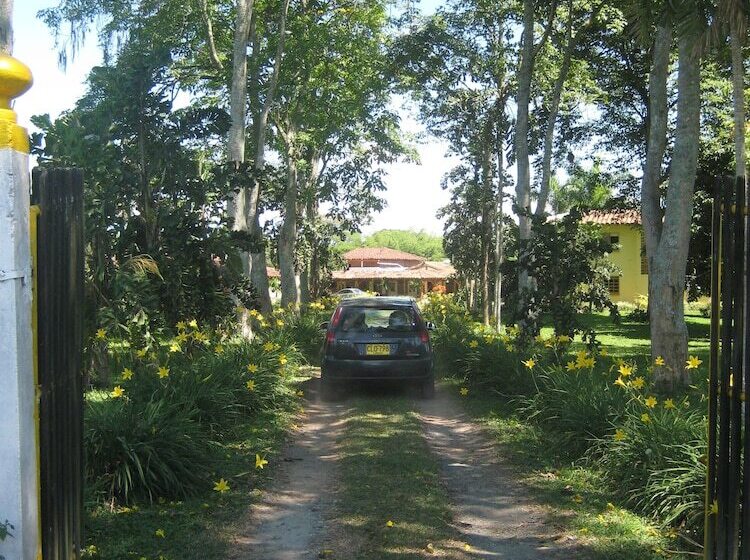 Отель Finca La Marsellesa