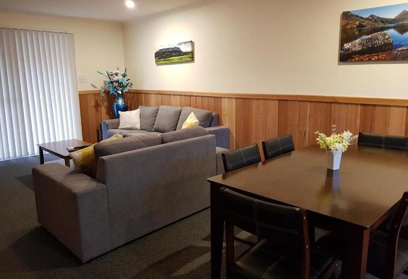 Driftwood Strahan Villas