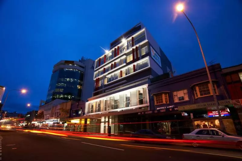 Holiday Inn & Suites Sydney Bondi Junction, An Ihg