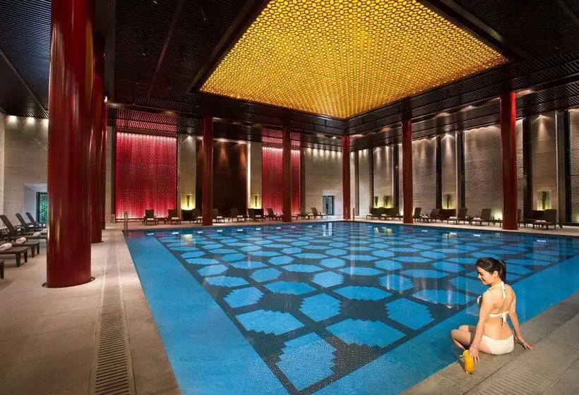 ホテル Hongyuewan Holiday  Fuxian Lake