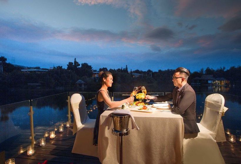 호텔 Hongyuewan Holiday  Fuxian Lake