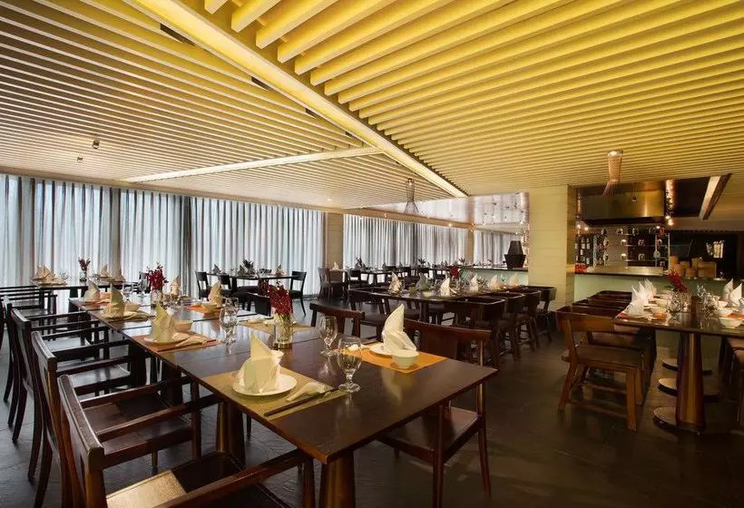 ホテル Hongyuewan Holiday  Fuxian Lake