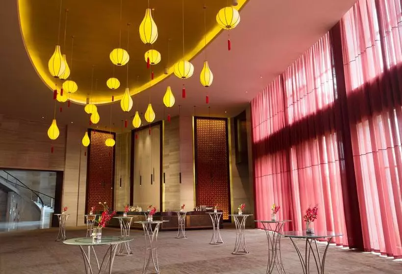 ホテル Hongyuewan Holiday  Fuxian Lake