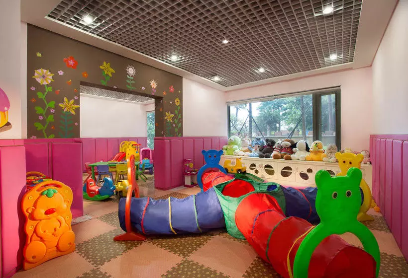 ホテル Hongyuewan Holiday  Fuxian Lake