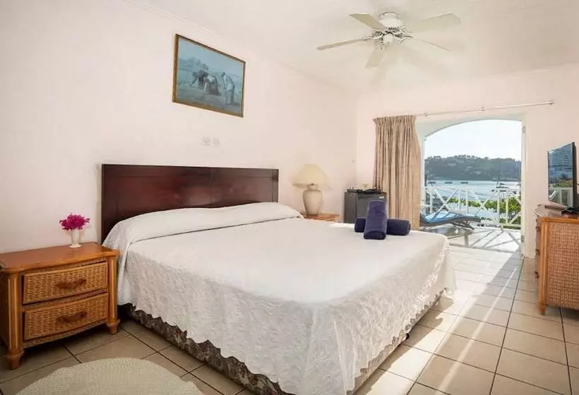 هتل Auberge Seraphine