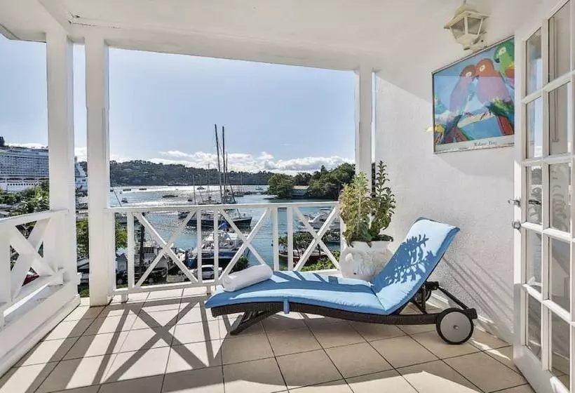 هتل Auberge Seraphine