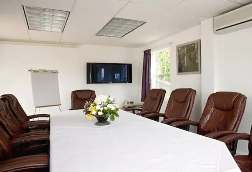 هتل Auberge Seraphine