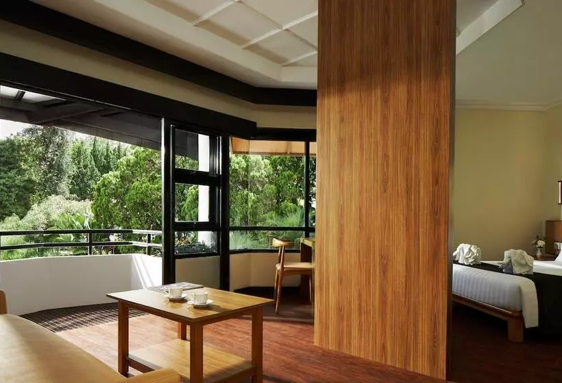 él Hotel Kartika Wijaya Batu