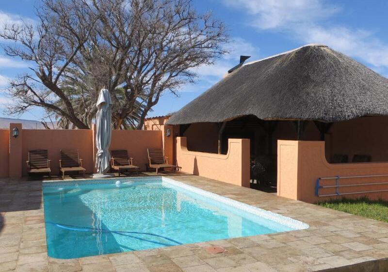 Отель Goibib Mountain Lodge