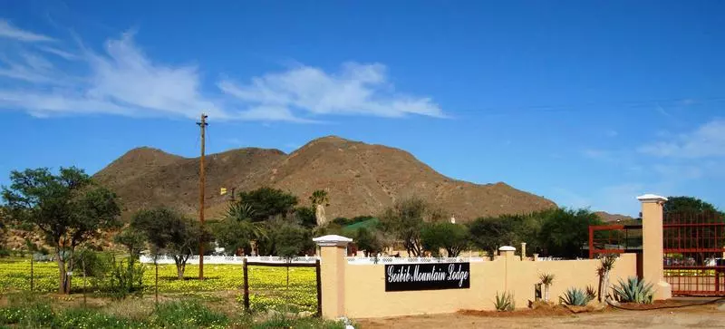 Отель Goibib Mountain Lodge