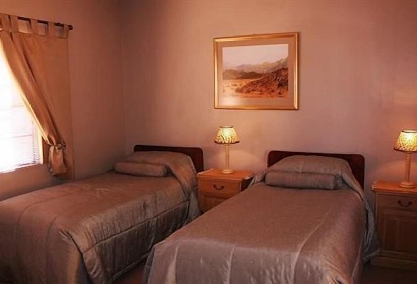 Отель Goibib Mountain Lodge