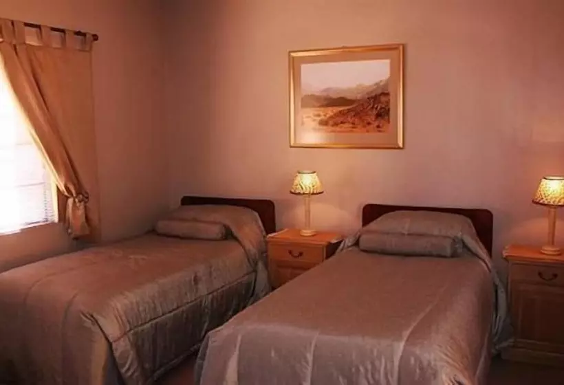 Отель Goibib Mountain Lodge