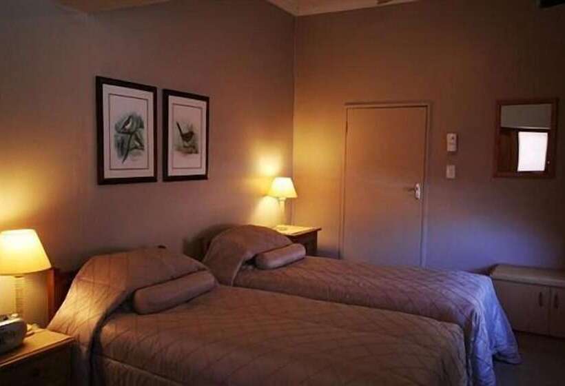 Отель Goibib Mountain Lodge