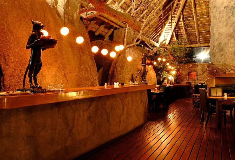 Отель Manyatta Rock Camp Kwa Madwala Private Game Reserve