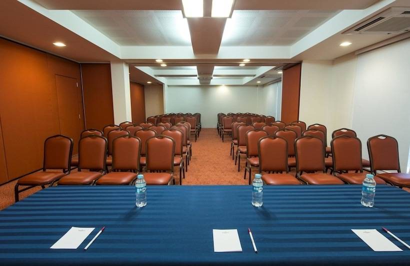 Отель Mision Express Queretaro