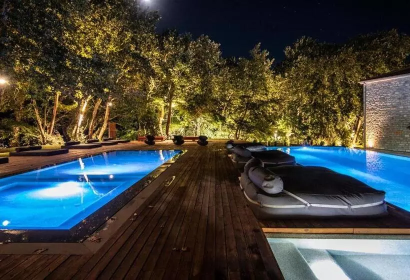 בית מלון כפרי Oniropetra Boutique