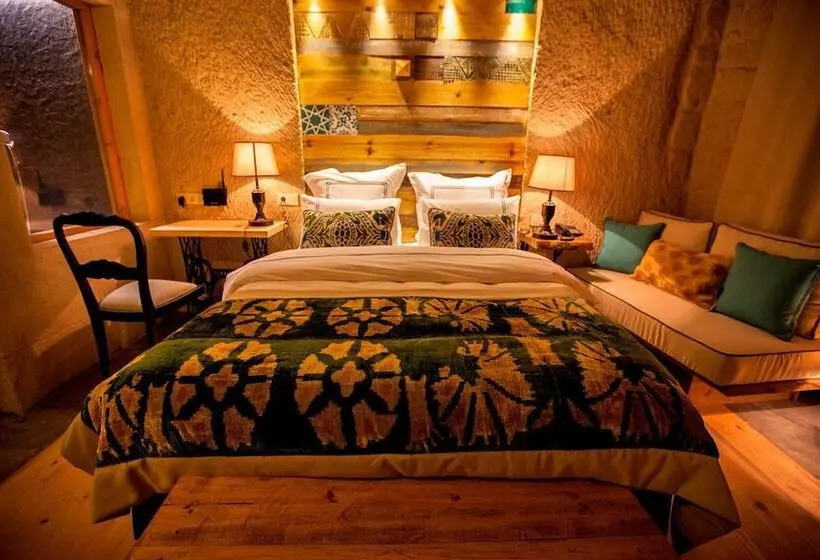 هتل Queens Cave Cappadocia
