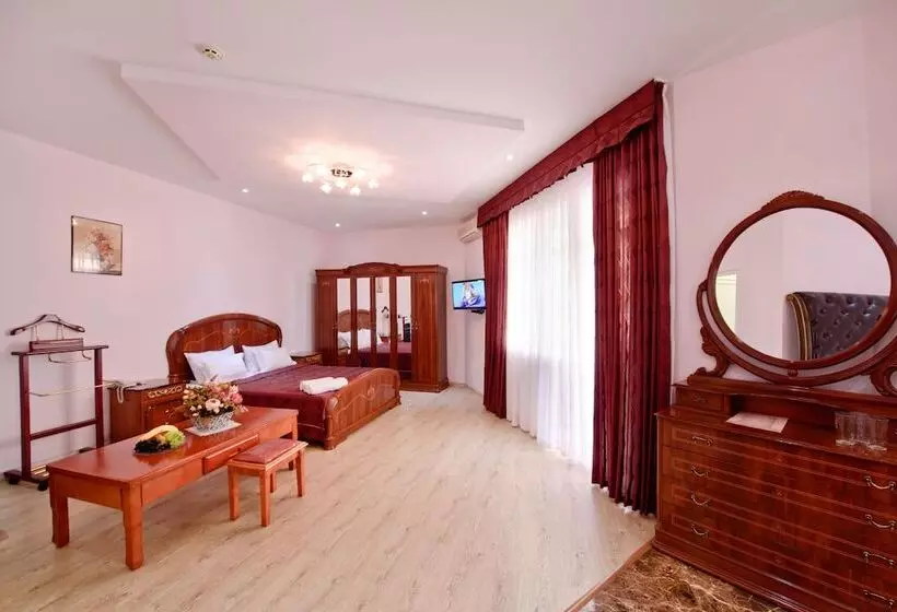 בית מלון כפרי Raduga Prestige