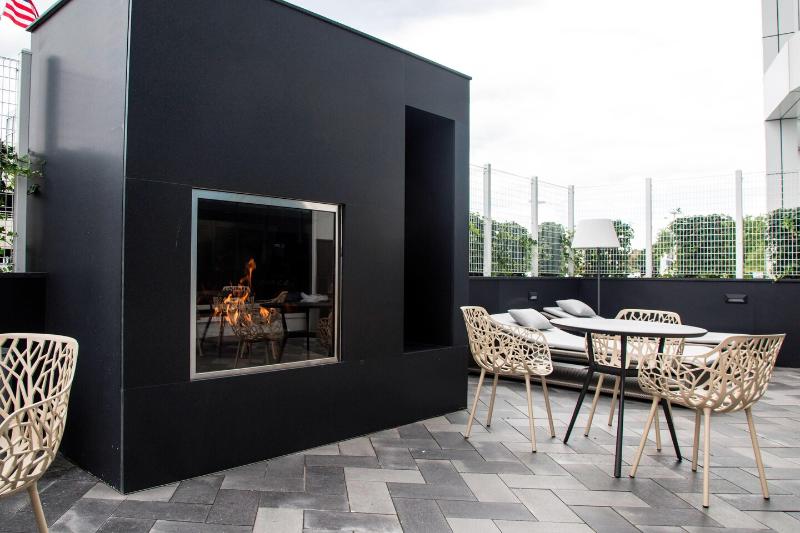 בית מלון כפרי Residence Inn By Marriott The Bronx At Metro Center Atrium