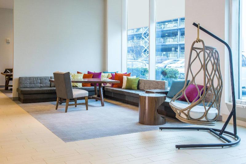 בית מלון כפרי Residence Inn By Marriott The Bronx At Metro Center Atrium