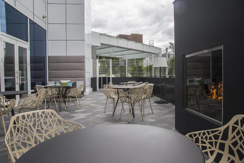 בית מלון כפרי Residence Inn By Marriott The Bronx At Metro Center Atrium