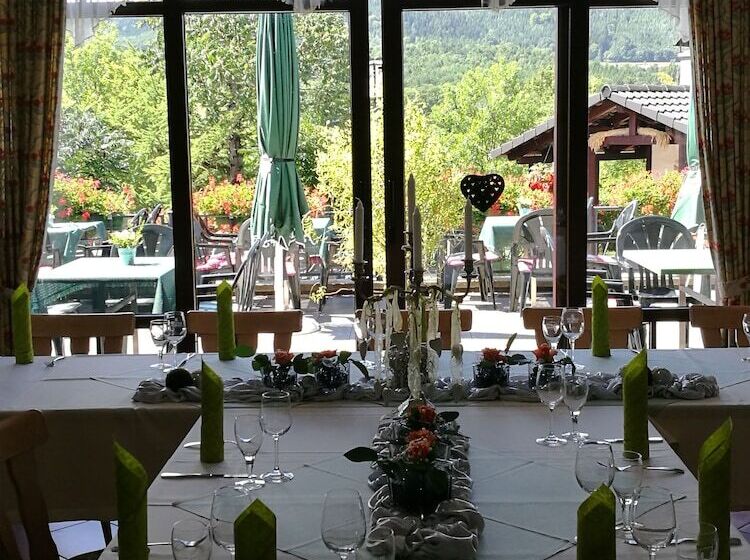 Отель & Restaurant Bergfried