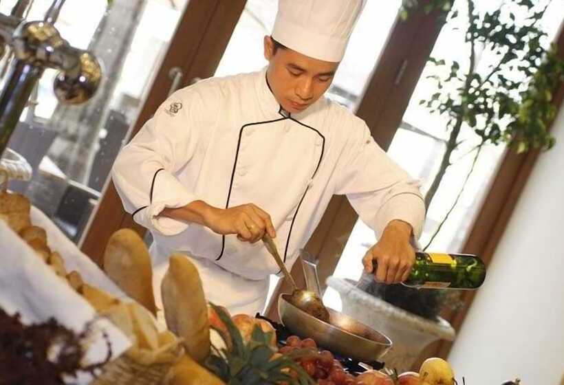 فندق The Avenue Plaza