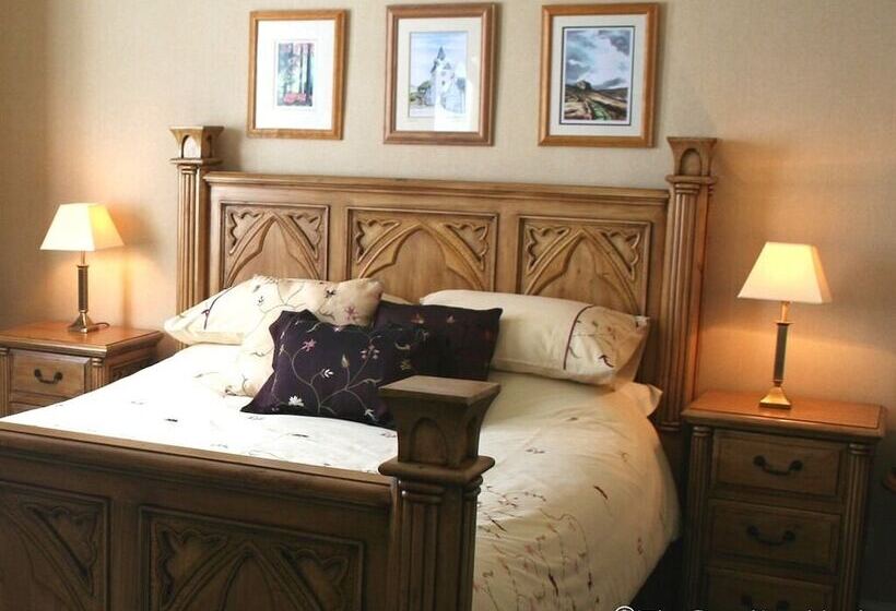 هتل The Cross Keys