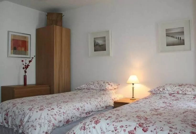 هتل The Cross Keys