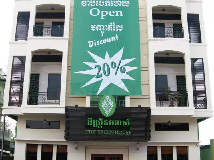 Отель The Green House